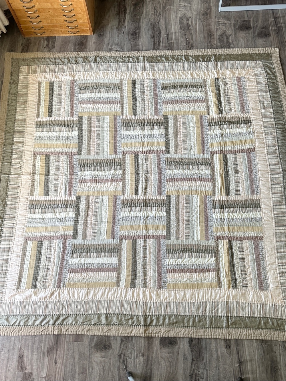 Modern Cream & Neutral Patchwork Quilt Classic Bedding Blanket Beige Sage Taupe